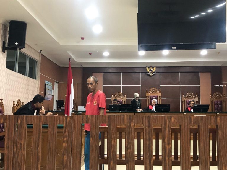 Enam Tahun Tanpa Dokumen, WN Singapura Disidang di PN Batam