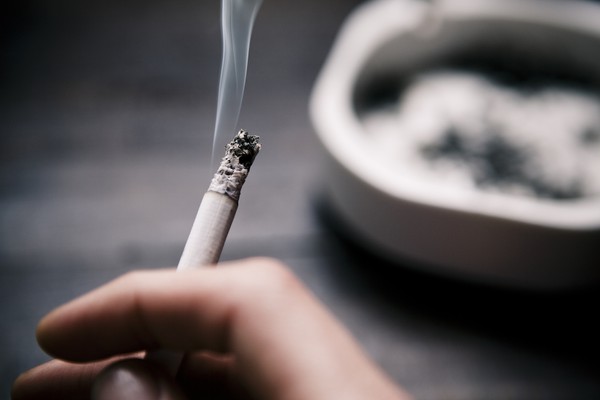 Muhammadiyah Haramkan Rokok, Batalkan Puasa Bila Merokok Siang Hari