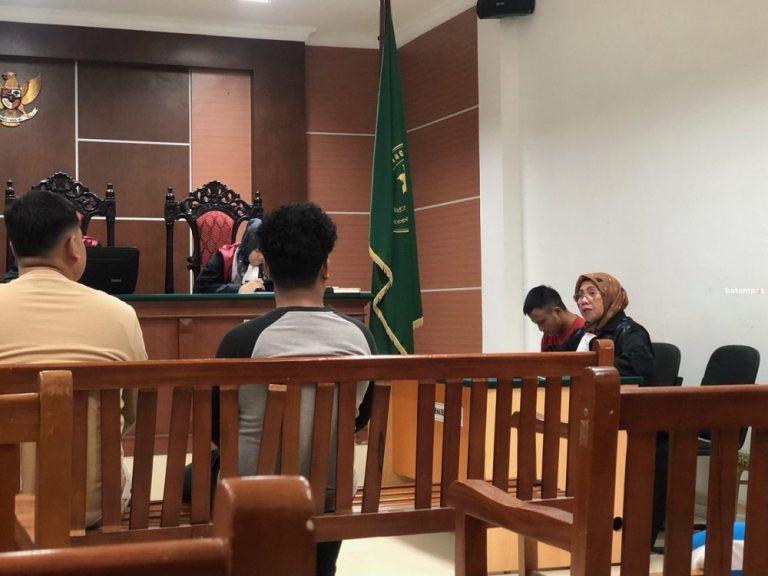Dari Pesan Ganja Lewat  Instagram, Bawa Terdakwa  ke Persidangan
