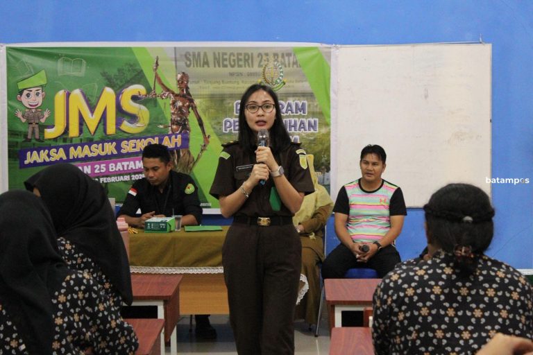 Cegah Tawuran hingga Narkoba, Kejari Batam Masuk Sekolah