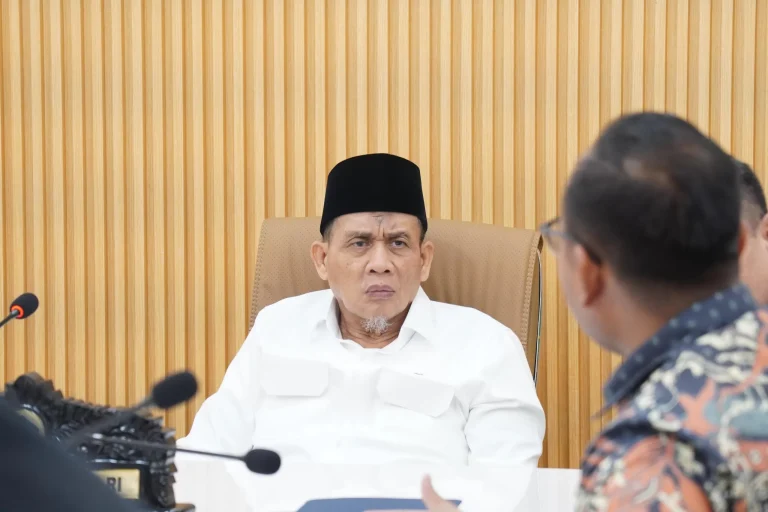 Wamenag Imbau Tak Ada Sweeping Rumah Makan saat Ramadan