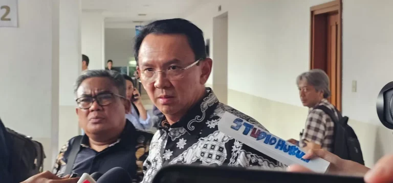 Namanya Disebut-sebut dalam Sidang Dugaan Korupsi LNG Pertamina, Ahok Meradang