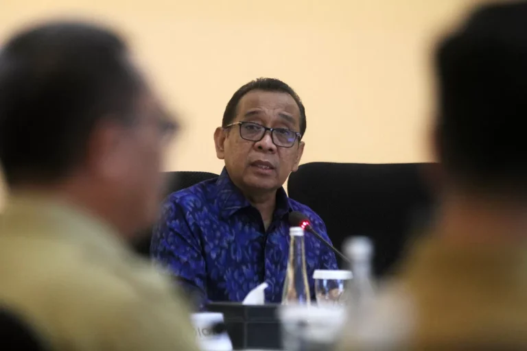 Pemerintah Batalkan Rencana Sekolah Daring, Menko PMK: Belajar Tetap Tatap Muka