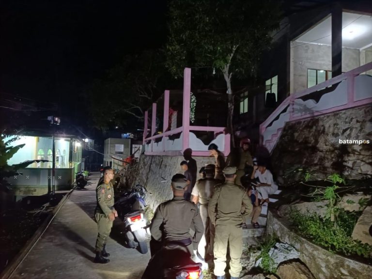 Patroli Ramadan, Satpol PP Anambas Amankan Miras dan Antisipasi Perang Sarung