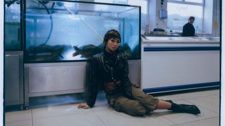 Beabadoobee Kolaborasi dengan The Marías di Single Baru “All I Did Was Dream of You”