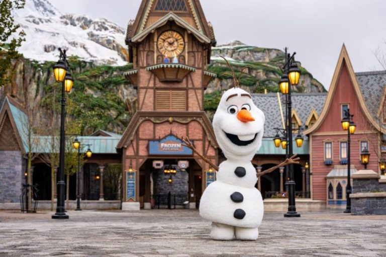 Disney Hadirkan Robot Olaf dari Frozen, Bisa Jalan dan Bicara