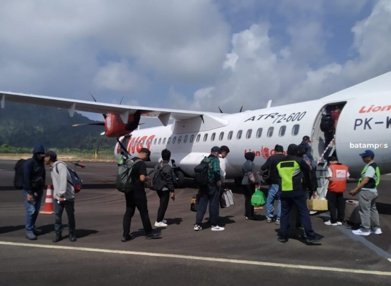 Ironi Mudik Lebaran: Wings Air Batalkan Penerbangan Batam–Letung, Penumpang Terlantar