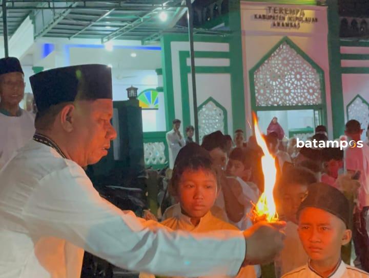 Pawai Obor hingga Khatam Al-Quran Warnai Malam Tujuh Likur di Tarempa