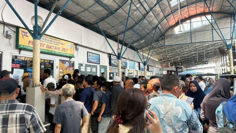 Arus Mudik Membeludak di Karimun, Ekstra Trip Dikerahkan