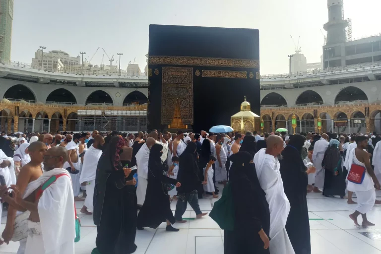 Dampak Konflik Israel-AS vs Iran: Aktivitas Umrah dan Haji Tertekan