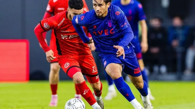 Nathan Tjoe-A-On Diduga Sengaja Dapatkan Kartu Kuning