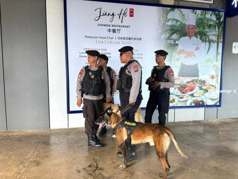 Antisipasi Peredaran Narkoba dari Luar Negeri, Polda Kepri Kerahkan K-9 Razia Pelabuhan