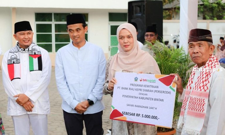 Safari Ramadan, Pemkab Bintan Salurkan Santunan dan Bantuan ke Warga
