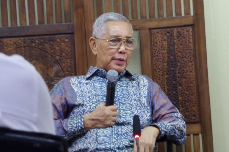Mantan Wapres ke-6 RI Try Sutrisno Tutup Usia, Simak Profil Singkat dan Perjalanan Kariernya