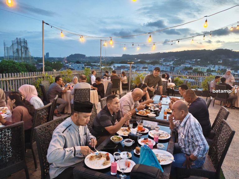 Hangat di Ujung Ramadan, KBS Satukan Pengawas dan Karyawan dalam Buka Puasa Bersama