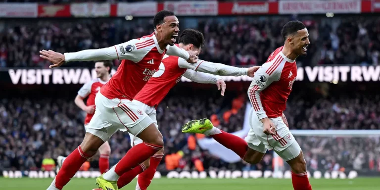 Arsenal Menang 2-1 Atas Chelsea, David Raya Dapat Pujian