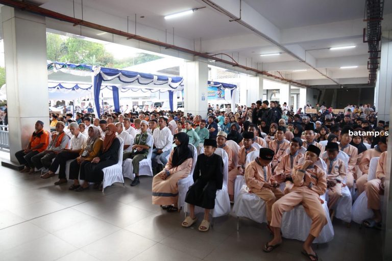 Kapolda Kepri Buka Puasa Bersama 500 Pekerja Pelabuhan Punggur, Ingatkan Bahaya Penyelundupan