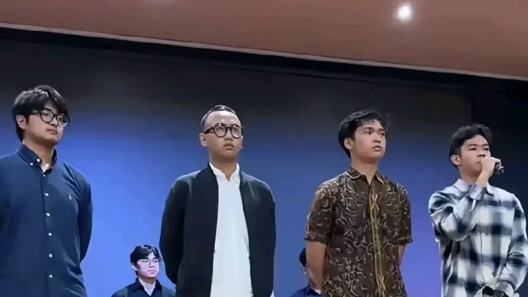 Aliansi BEM Desak Kampus DO 16 Mahasiswa Pelaku Pelecehan Seksual di FH UI