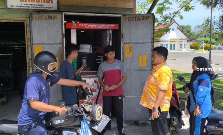 Warga Resah Isu BBM Langka, Pemkab Lingga Tegur Kios Penahan Stok