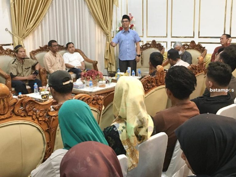 Tegaskan Sewa Lapak Hanya Lewat Perumda, Bupati: Relokasi Pasar Sore Tetap Jalan