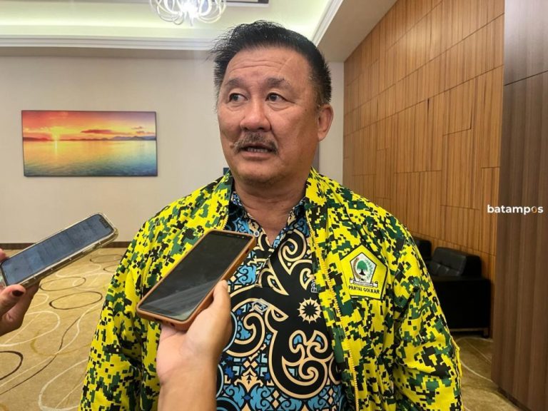 Fraksi Golkar Tarik Ketua dan Anggota Pansus RTRW Kepri, Asmin Patros Dicopot