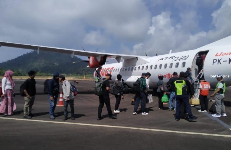 Harga Tiket Pesawat Batam–Letung Tembus Rp 1,9 Juta, Warga Anambas Mengeluh