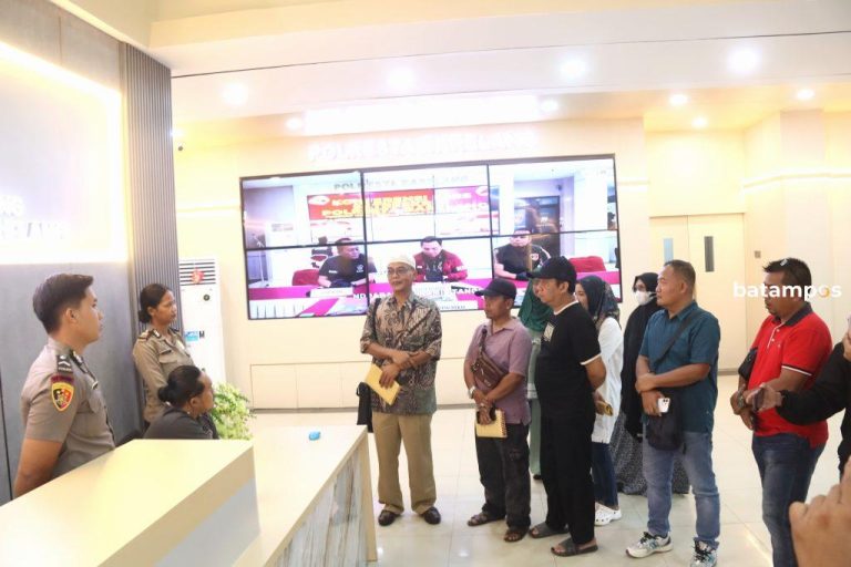 Polisi Telusuri Jejak Pelaku Kasus Showroom Mobil di Batam