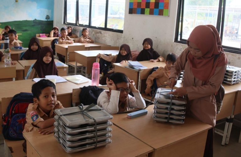 WFH Diberlakukan, Penyaluran MBG di Batam Tetap Normal