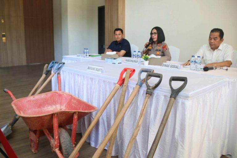 Enam Penambang Pasir Ilegal dari Dua Lokasi Diamankan Polda Kepri