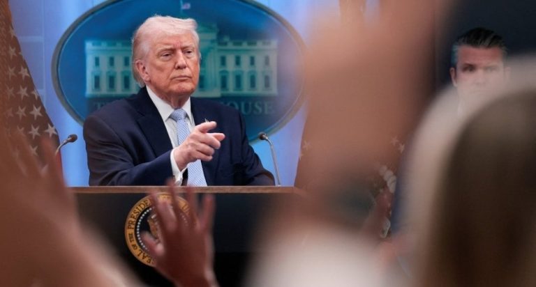 Trump Perpanjang Gencatan Senjata AS–Iran
