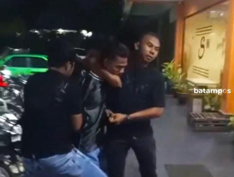 Tawarkan Anak di Bawah Umur, 2 Mucikari Ditangkap di Sagulung
