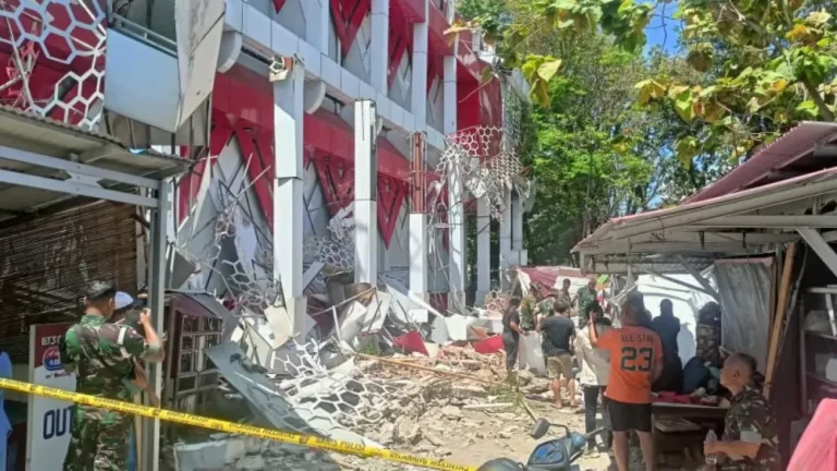 Gempa 7,6 Skala Richter, Satu Orang Meninggal Dunia Tertimpa Reruntuhan