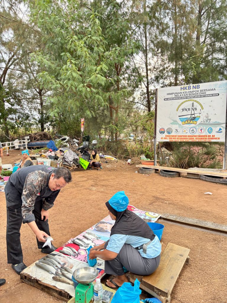 CSR Berdaya, Grand Mercure Gandeng Nelayan dan UMKM Pesisir