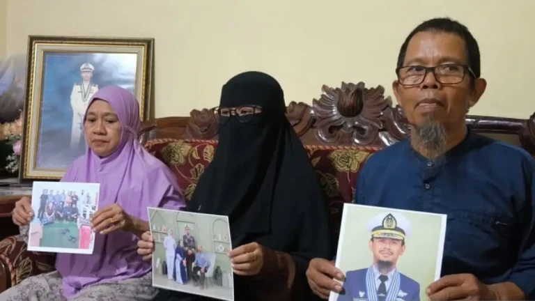 4 WNI Disandera, Keluarga Korban Pembajakan Kapal di Somalia Minta Bantuan Prabowo
