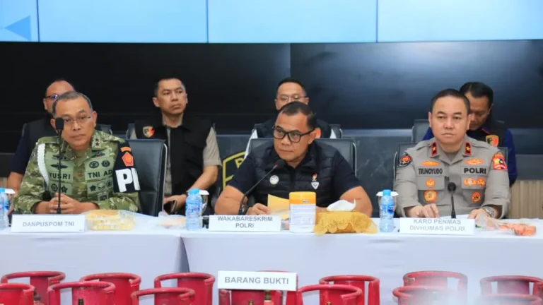 Hanya Dua Minggu, Bareskrim Tangkap 330 Tersangka Penyelewengan BBM dan LPG dengan Kerugian Rp243,6 Miliar