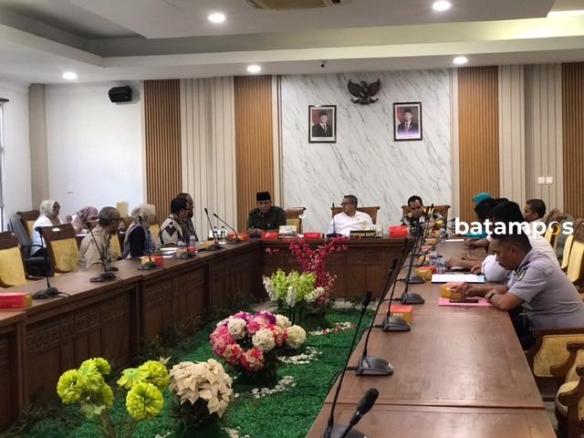 Parkir Karyawan PT Panasonic Batam Center Meluber ke Jalan, DPRD Soroti Tanggung Jawab Perusahaan