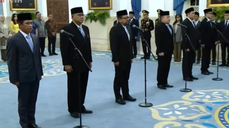 Prabowo Lakukan Resuffle Kabinet, Kepala Staff Kepresidenan Diganti