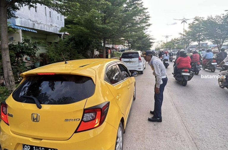 Setelah di Greenland, Dishub Tertibkan Parkir di Mitra Raya Batam Center