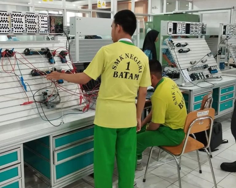 43 Siswa SMK Negeri 1 Batam Lolos SNBP