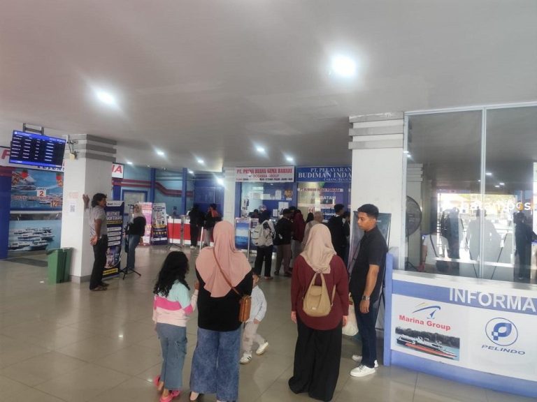 Sistem Online Belum Diminati, Penumpang SBP Tanjungpinang Masih Beli Tiket di Loket