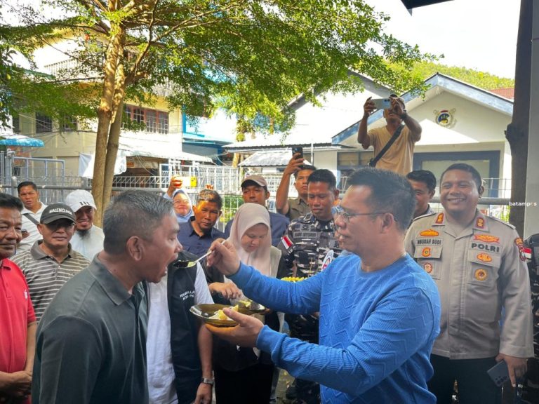 Bupati Aneng: Tanpa Buruh, Ekonomi Anambas Tak Jalan Optimal