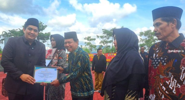 Bupati Roby Kurniawan: Sekolah Harus Jadi Rumah Kedua bagi Anak Bintan