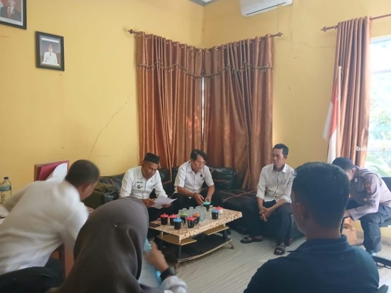 Camat Palmatak Buka Dialog Cari Solusi soal Polemik Rumah di Piabung