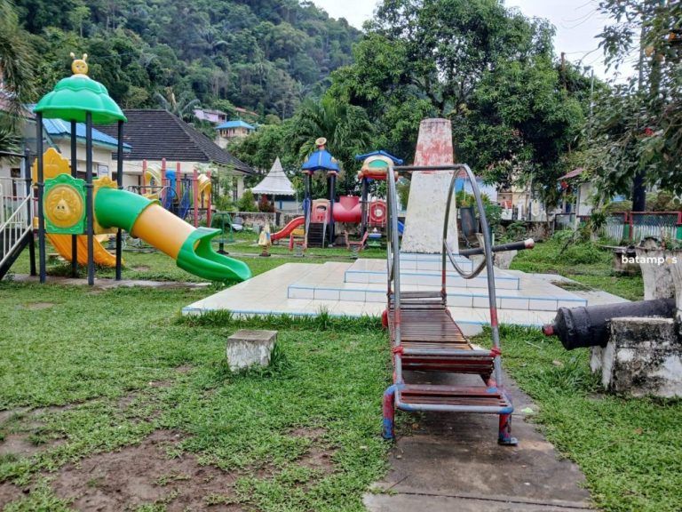 Taman Bermadah Anambas Rusak dan Tak Layak, Anak-Anak Terancam Cedera