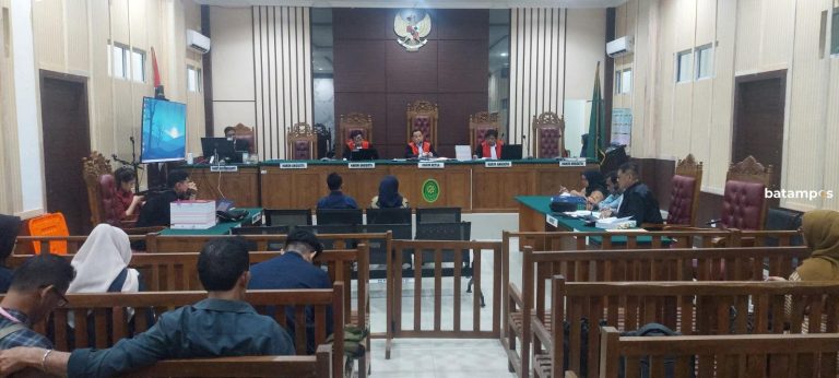 Sidang Korupsi Dana Hibah KPU Karimun: Terdakwa Indra Akui Terima Fee dari Pihak Ketiga