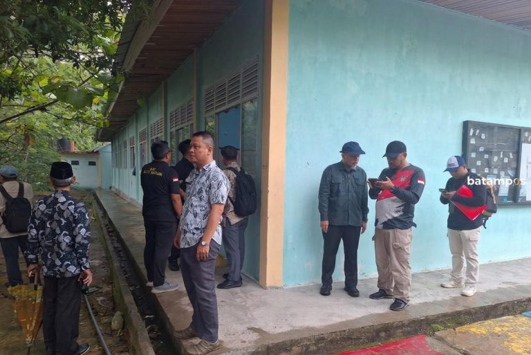 Tim Kemendikdasmen Tinjau Lokasi Sekolah Nasional Terintegrasi di Karimun