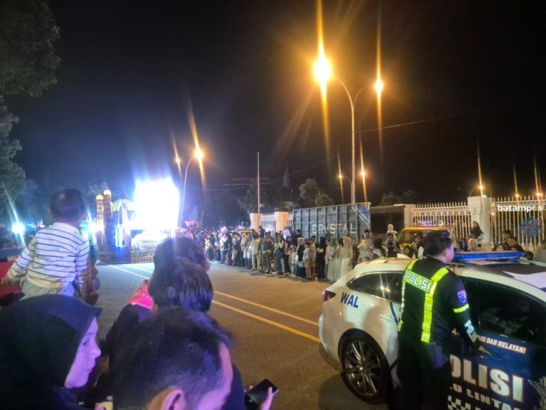 Dihadiri Ribuan Masyarakat, Pawai Takbir Iduladha di Batam Berjalan Aman dan Lancar