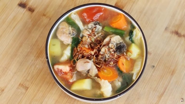 Hangat dan Bikin Nagih! Ini 5 Sup Ayam Terkenal di Batam yang Wajib Dicoba