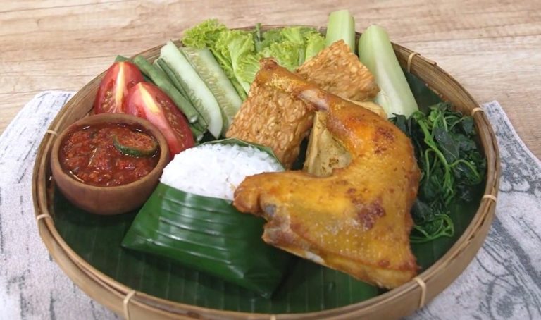 Bisa Jadi Pilihan Kuliner! Ini 5 Nasi Tempong di Batam yang Pedas dan Nikmat