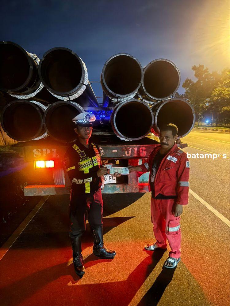 Pengawasan Kendaraan Berat Dimaksimalkan hingga Malam Hari